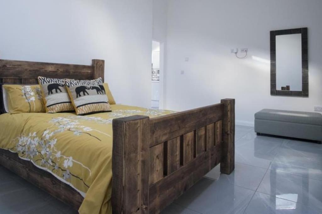The Old Mountain Stables Caerllwyn Ganol Farm Apartment Newport  Bilik gambar