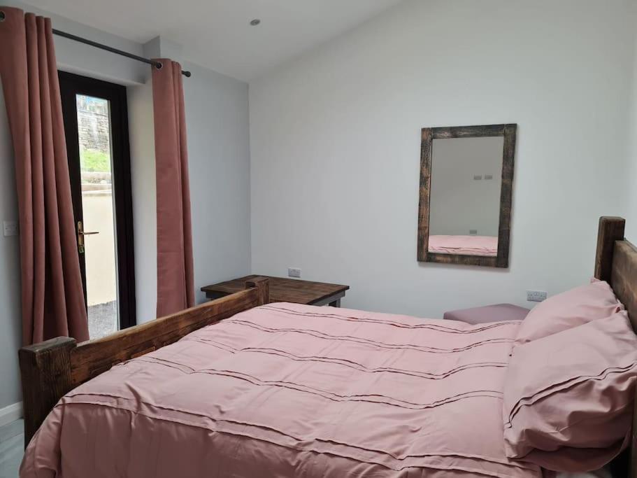 The Old Mountain Stables Caerllwyn Ganol Farm Apartment Newport  Bilik gambar