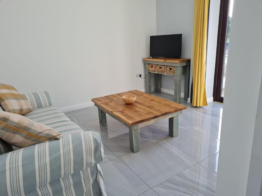 The Old Mountain Stables Caerllwyn Ganol Farm Apartment Newport  Bilik gambar